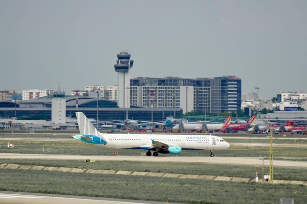 Welche MaÃŸnahmen ergreifen Kreuzfahrtgesellschaften zur FÃ¶rderung der Nachhaltigkeit?